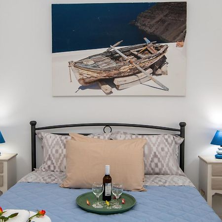 Sunrise Apartment Santorini Emporio  المظهر الخارجي الصورة