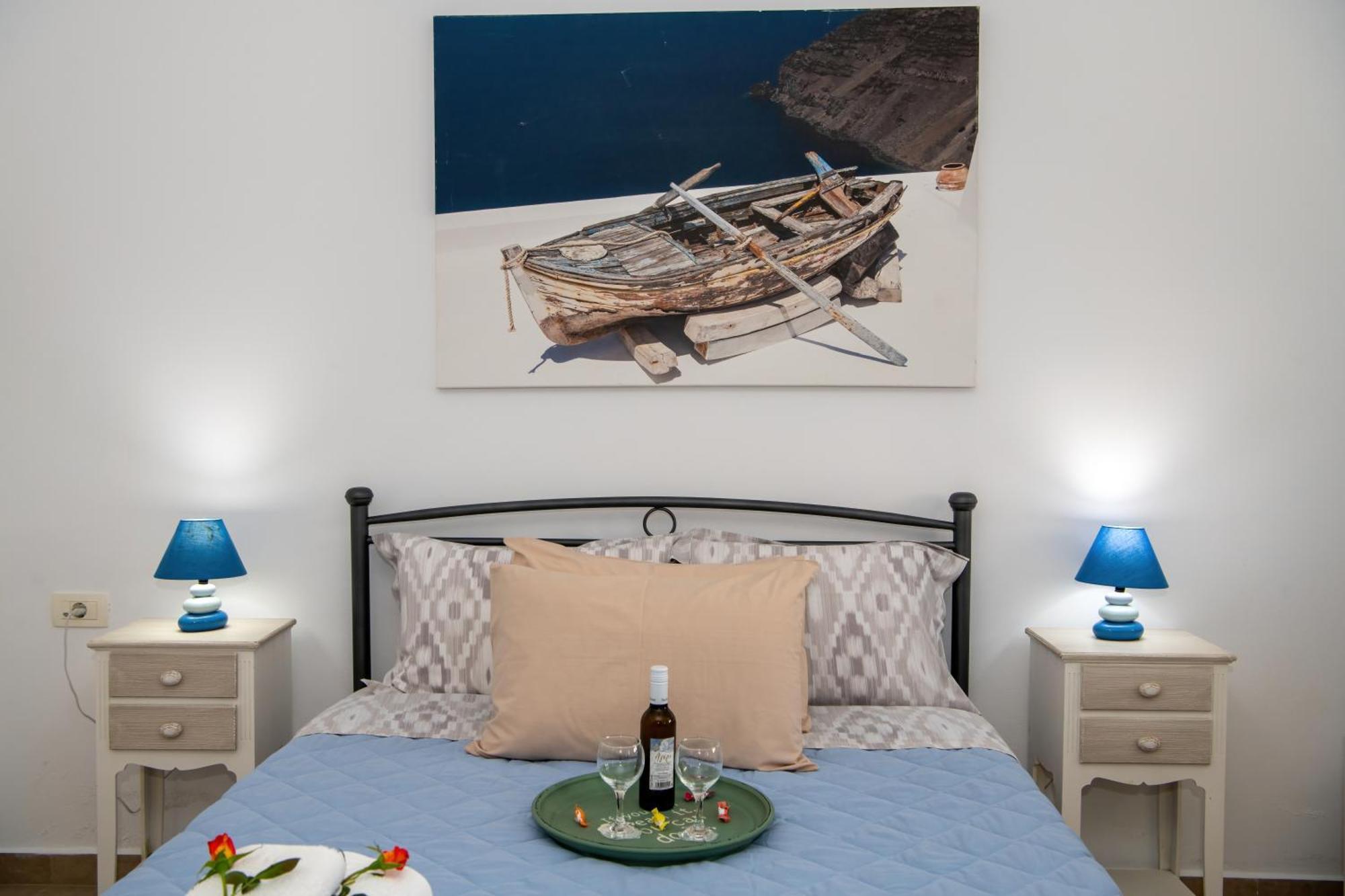 Sunrise Apartment Santorini Emporio  المظهر الخارجي الصورة